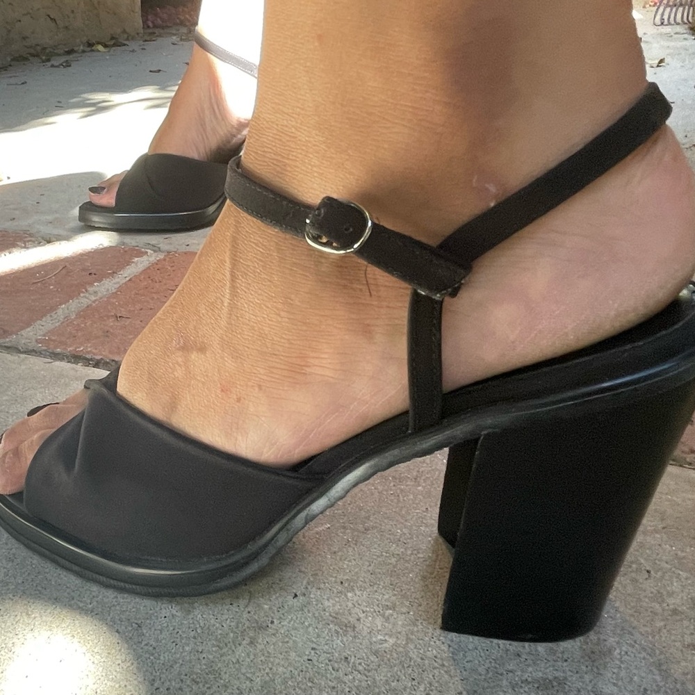 NEW $10 Rampage Black Ankle Strap Heels, size 8